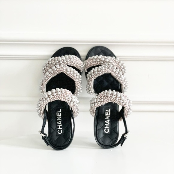 Chanel Pearl Sandal - Picture 2 of 11
